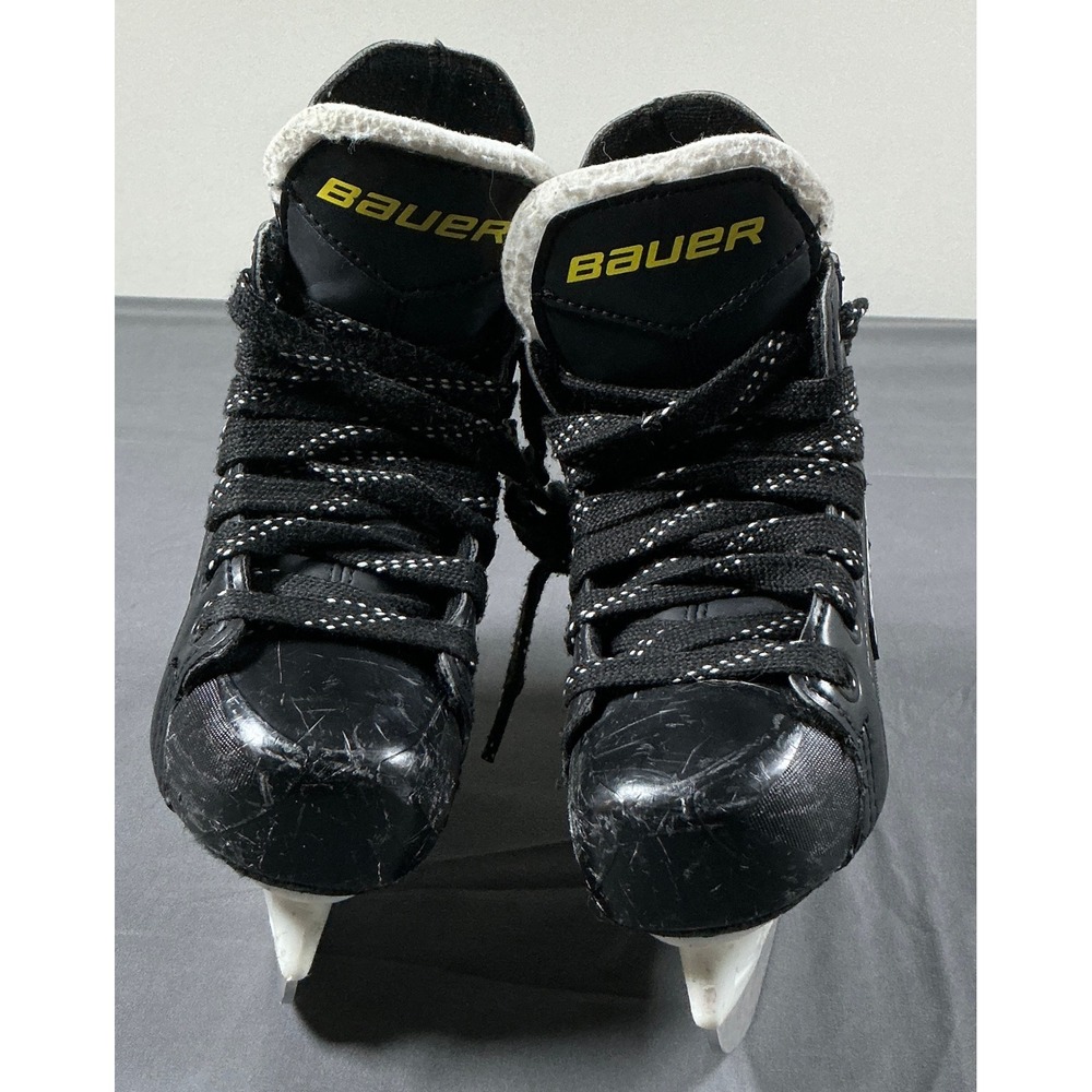 Bauer Supreme S140 Youth Ice Hockey Skates Black White Size 11R Fits 12Y Shoe